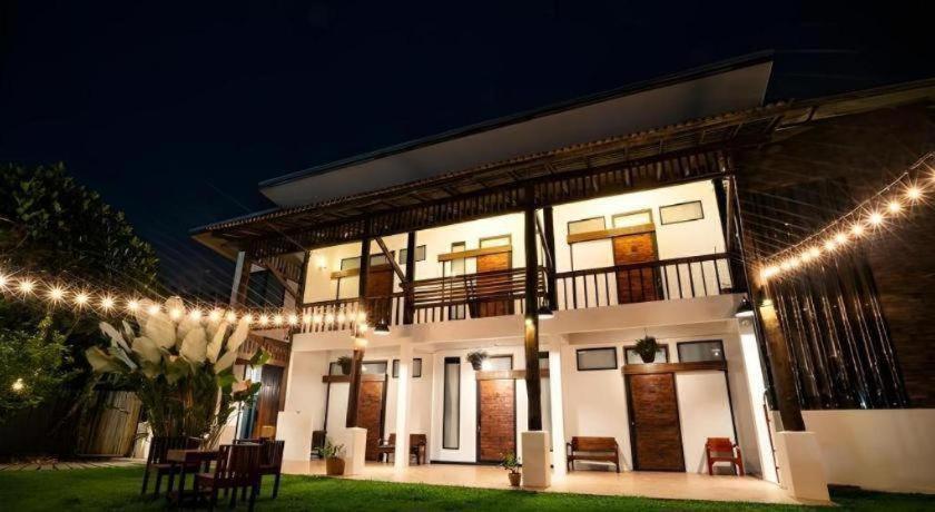 Croissant Hotel And Cafe Chiang Rai Exteriör bild
